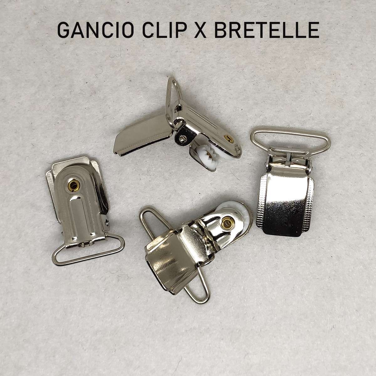https://static.merceriacheri.com/wp-content/uploads/2023/12/gancio-clip-bretelle-0.jpg